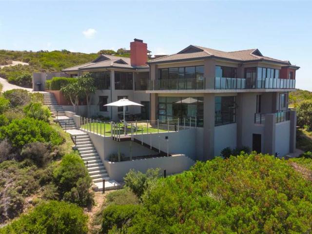 House for sale in Groot Brak Rivier, Western Cape