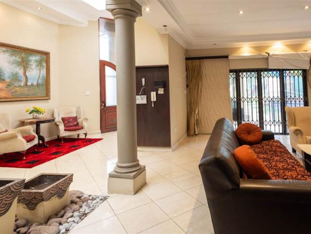 House for sale in Johannesburg, North & Sandton