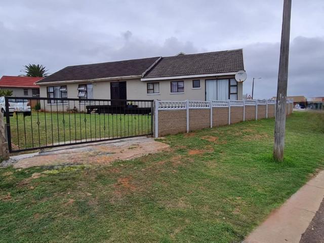 House for sale in Groot Brak Rivier, Western Cape
