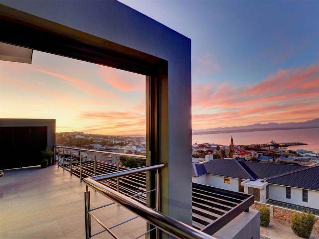 House for sale in Groot Brak Rivier, Western Cape