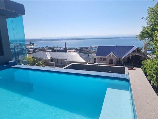 House for sale in Groot Brak Rivier, Western Cape