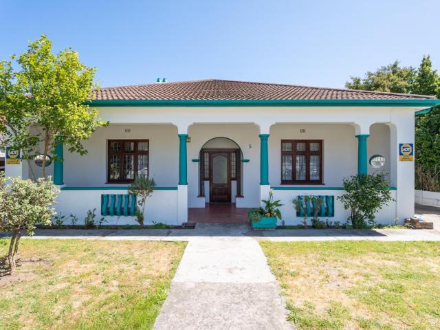 House for sale in Cape Town, Western Cape