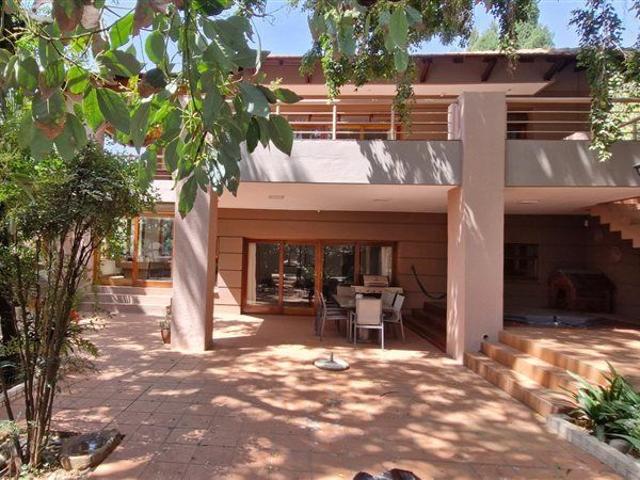 House for rent in Waterkloof, Gauteng