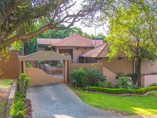 House for rent in Waterkloof, Gauteng