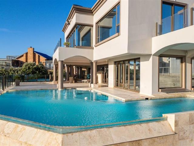 House for sale in Groot Brak Rivier, Western Cape