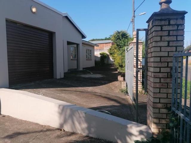 House for sale in Mount Moreland, Kwazulu-natal