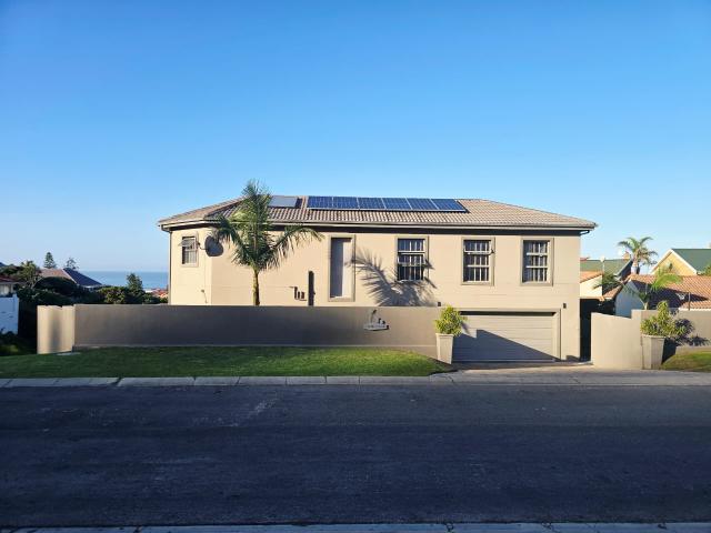 House for sale in Groot Brak Rivier, Western Cape