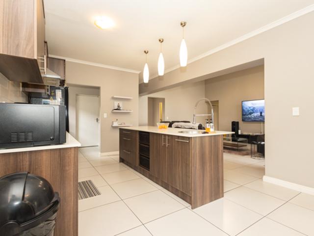 House for sale in Cape Town, Western Cape