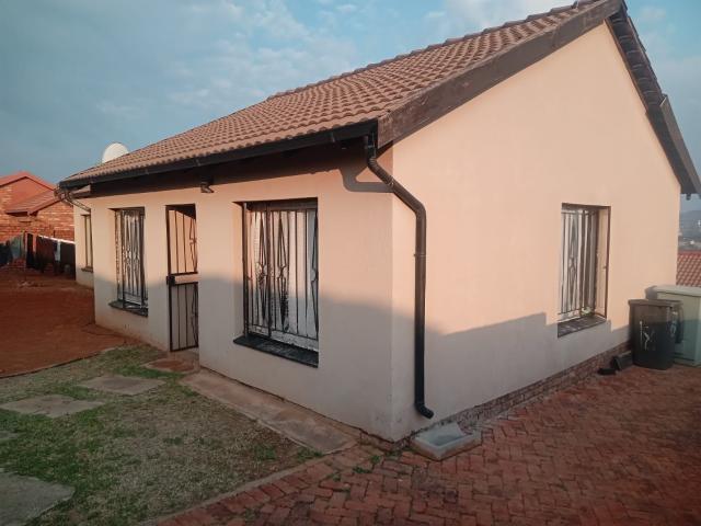 House for sale in Waterkloof, Gauteng
