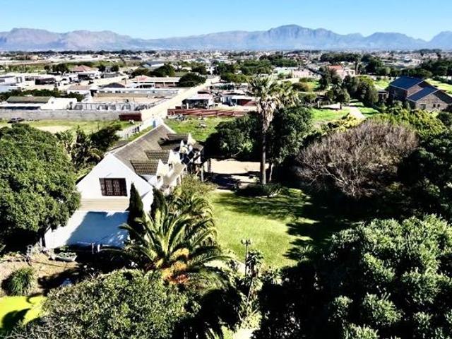 House for sale in Cape Town, Western Cape