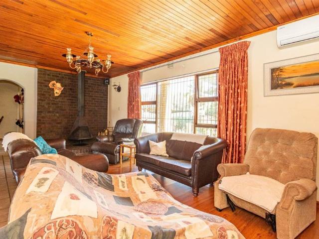 House for sale in Cape Town, Cape Flats