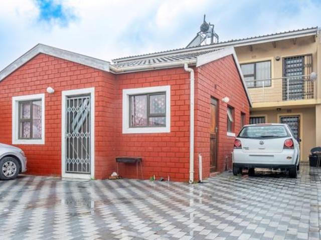 House for sale in Cape Town, Western Cape