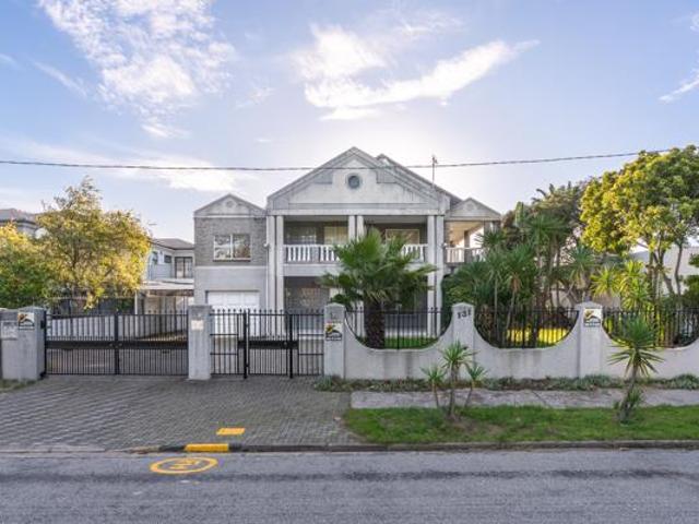 House for sale in Cape Town, Western Cape