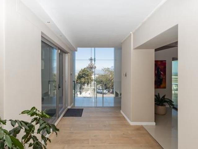 House for sale in Cape Town, Western Cape
