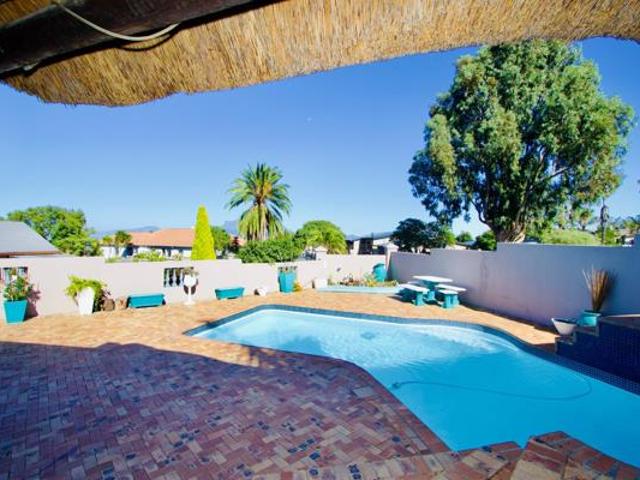 House for sale in Cape Town, Western Cape