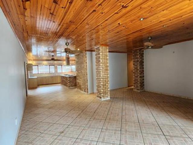 House for sale in Ugu District Municipality, Kwazulu-natal