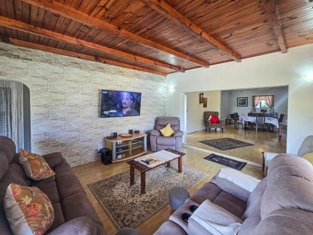 House for sale in Ugu District Municipality, Kwazulu-natal