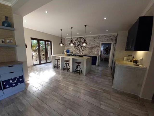 House for sale in Ugu District Municipality, Kwazulu-natal