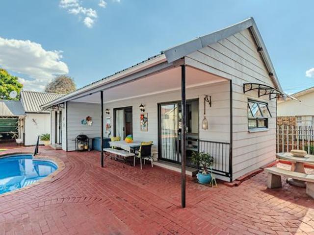 House for sale in Waterkloof, Gauteng