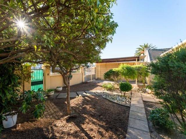 House for sale in Cape Town, Western Cape