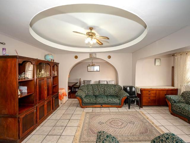 House for sale in Cape Town, Northern Suburbs