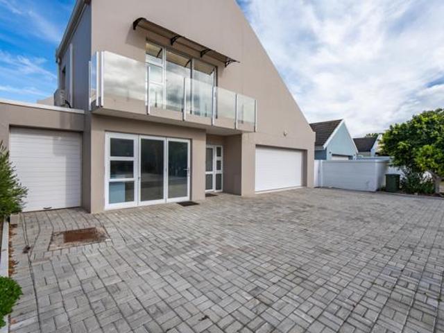 House for sale in Bushmans River Mouth, Eastern Cape