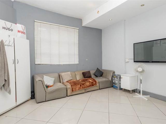 House for sale in Cape Town, Western Cape