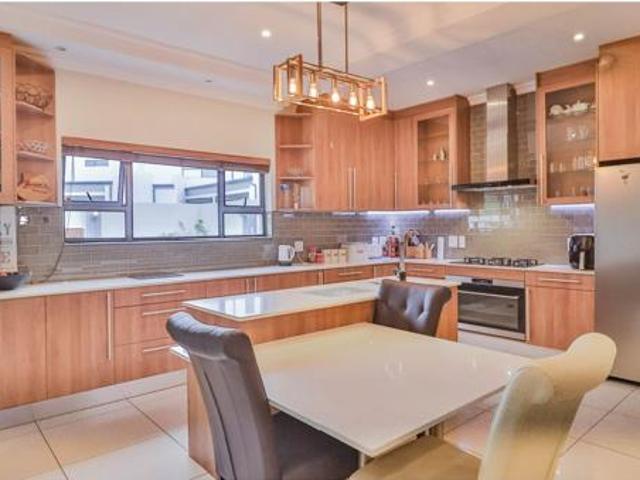 House for sale in Cape Town, Western Cape