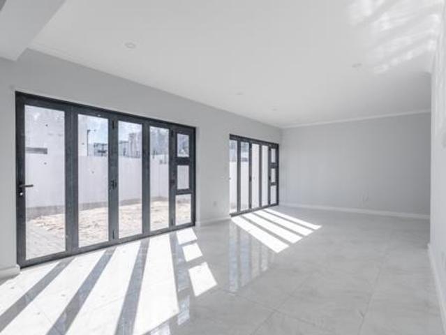 House for sale in Cape Town, Western Cape