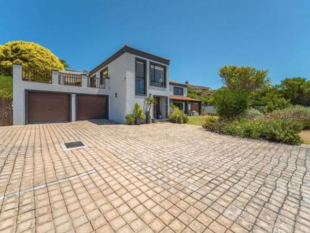 House for sale in Cape St Francis, Eastern Cape