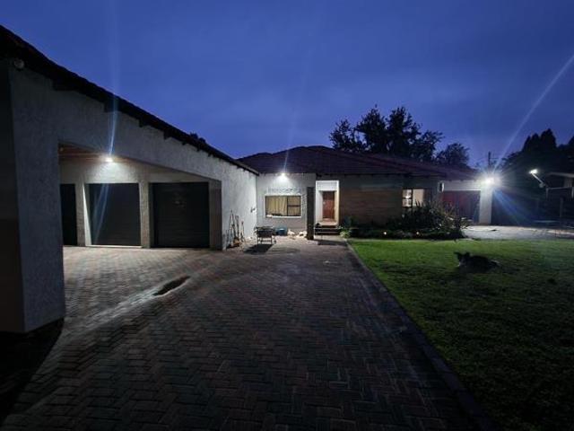 House for sale in Oranjeville, Free State
