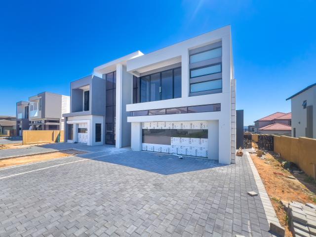 House for sale in Waterkloof, Gauteng