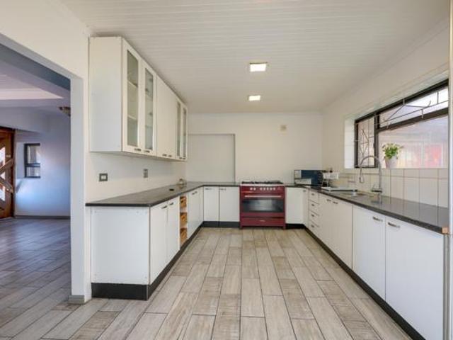 House for sale in Cape Town, Western Cape