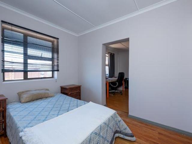 House for sale in Cape Town, Western Cape