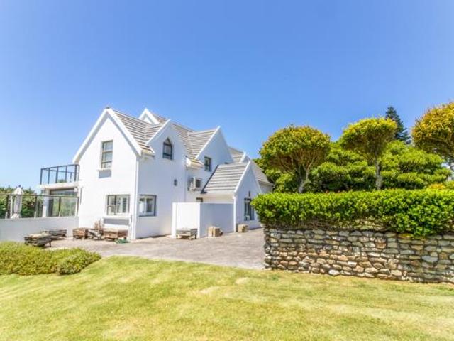 House for sale in Cape St Francis, Eastern Cape