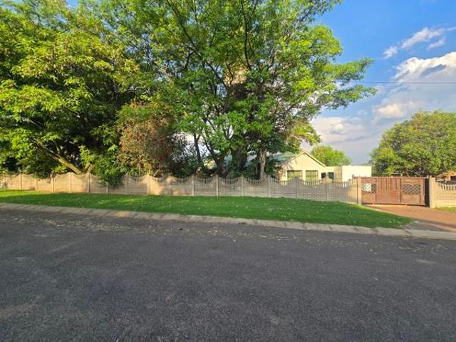 House for sale in eMalahleni, Emalahleni Local Municipality