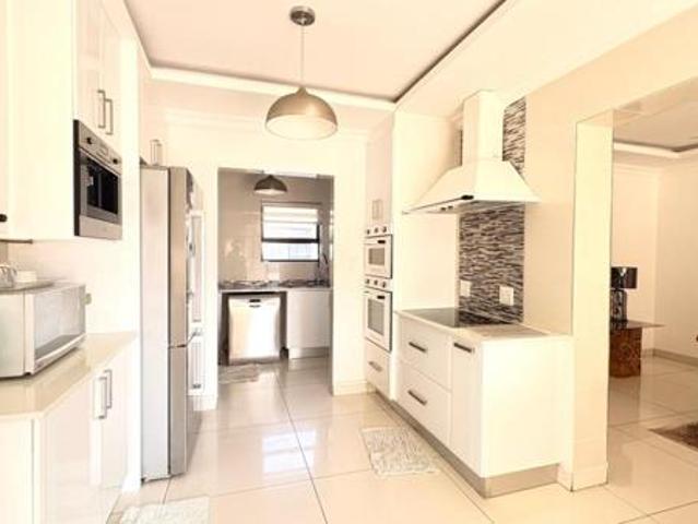 House for rent in North West