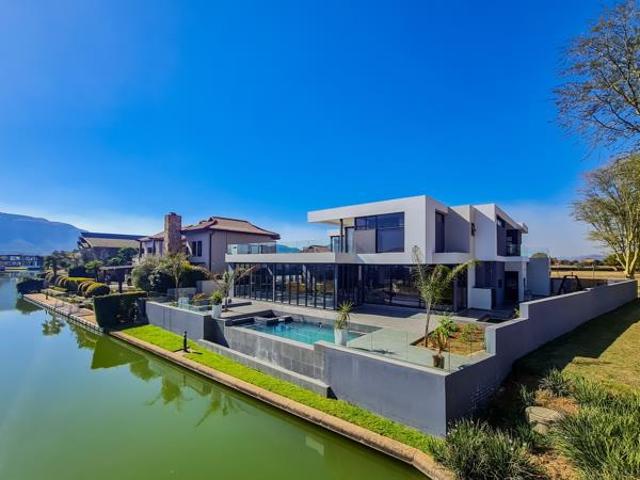 House for sale in North West