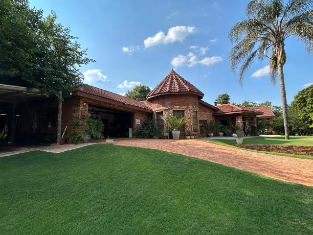 House for sale in Waterkloof, Gauteng