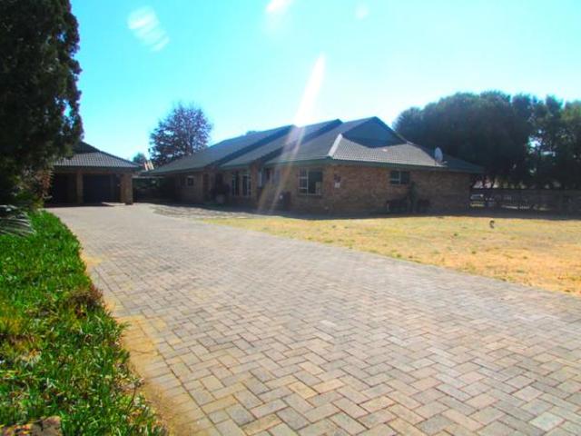 House for sale in Oranjeville, Free State