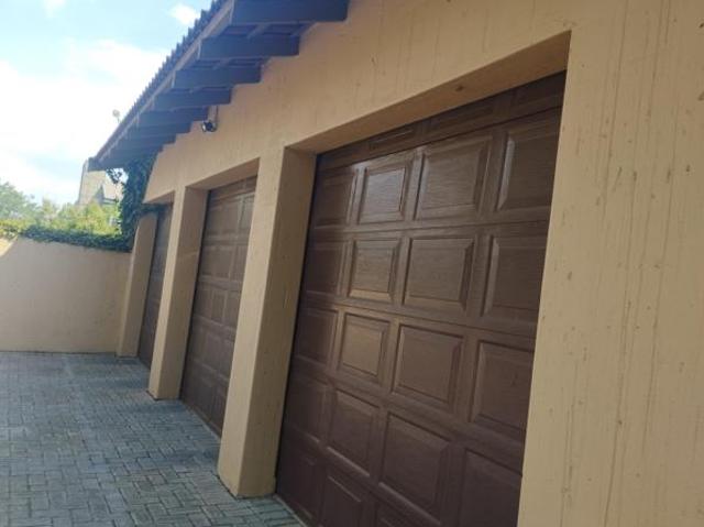 House for sale in Vanderbijlpark, Emfuleni Local Municipality