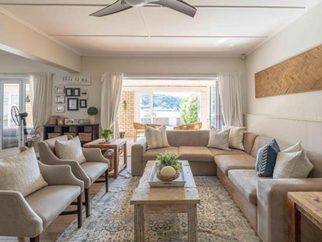 House for sale in Bushmans River Mouth, Eastern Cape