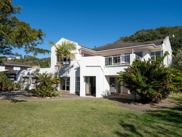 House for sale in Bushmans River Mouth, Eastern Cape
