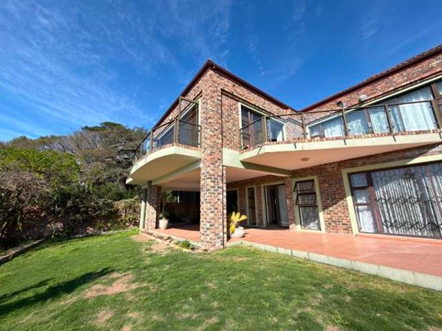 House for sale in Bushmans River Mouth, Eastern Cape