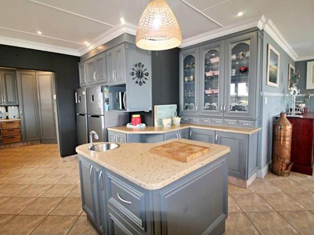 House for sale in Bushmans River Mouth, Eastern Cape