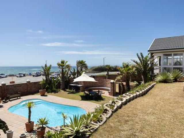 House for sale in Bushmans River Mouth, Eastern Cape