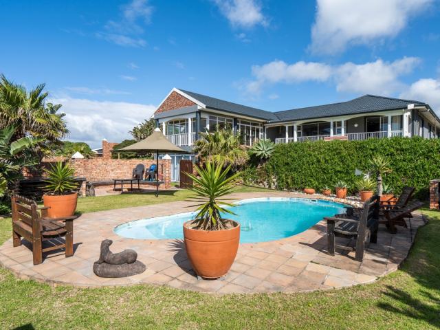 House for sale in Bushmans River Mouth, Eastern Cape