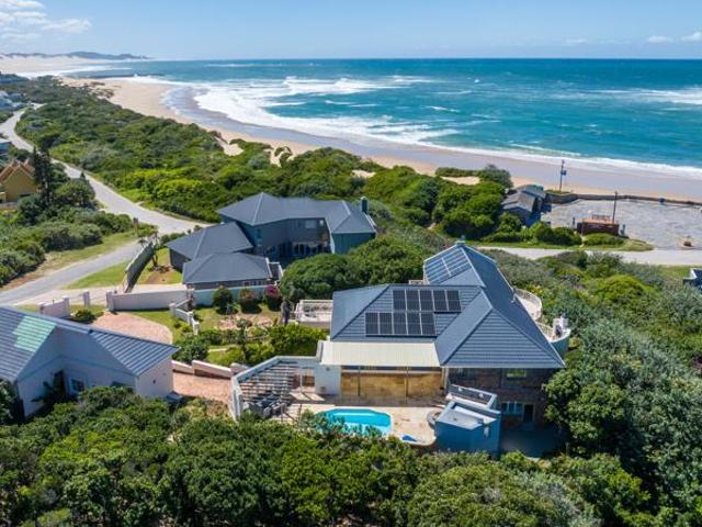 House for sale in Bushmans River Mouth, Eastern Cape