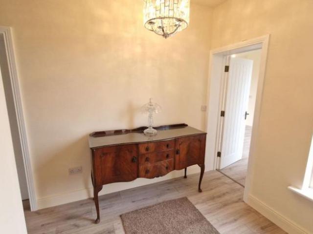 House for sale in Lecarrow, Connacht