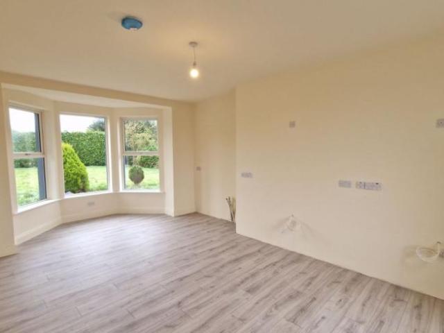 House for sale in Lecarrow, Connacht